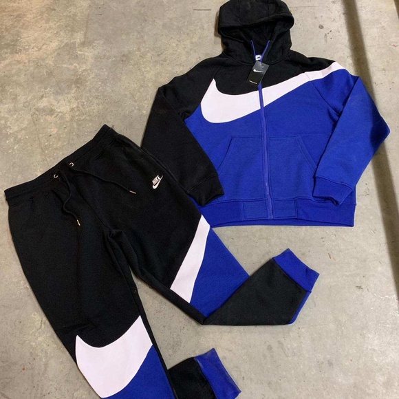 nike sweatsuit blue